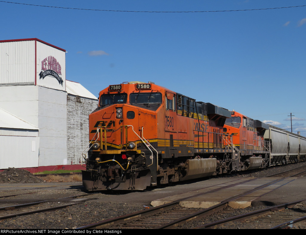 BNSF 7580 - Another wreck rebuild/repaint on the same train!